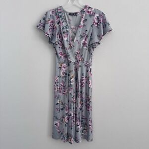 Paper Doll Women's Floral Wrap Dress Gray Pink Flutter Sleeve Size M